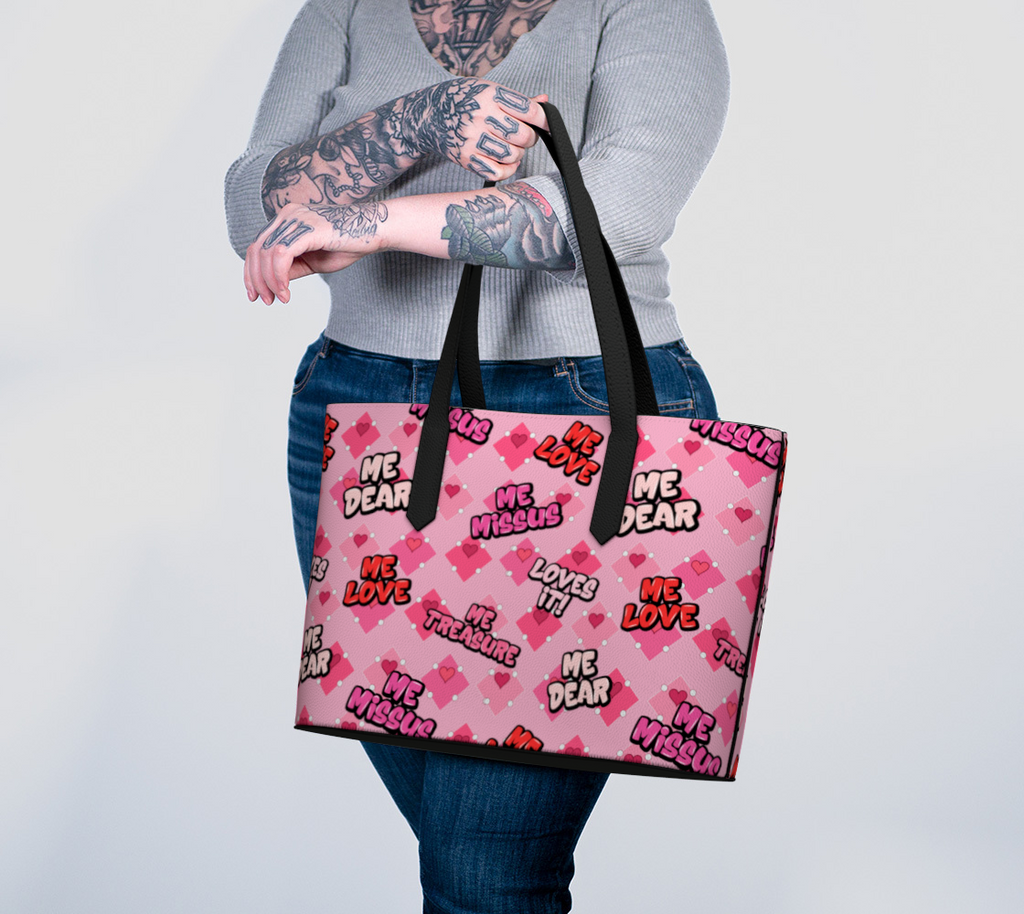 love_graffiti_pattern_tote