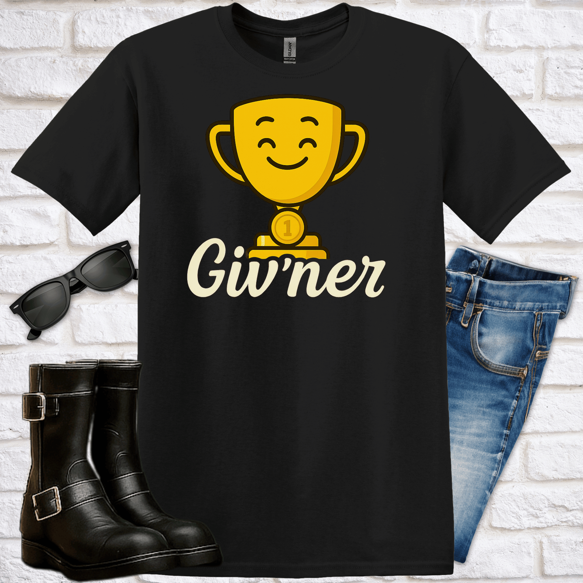Giv'ner Trophy T-Shirt - Newfinese Please