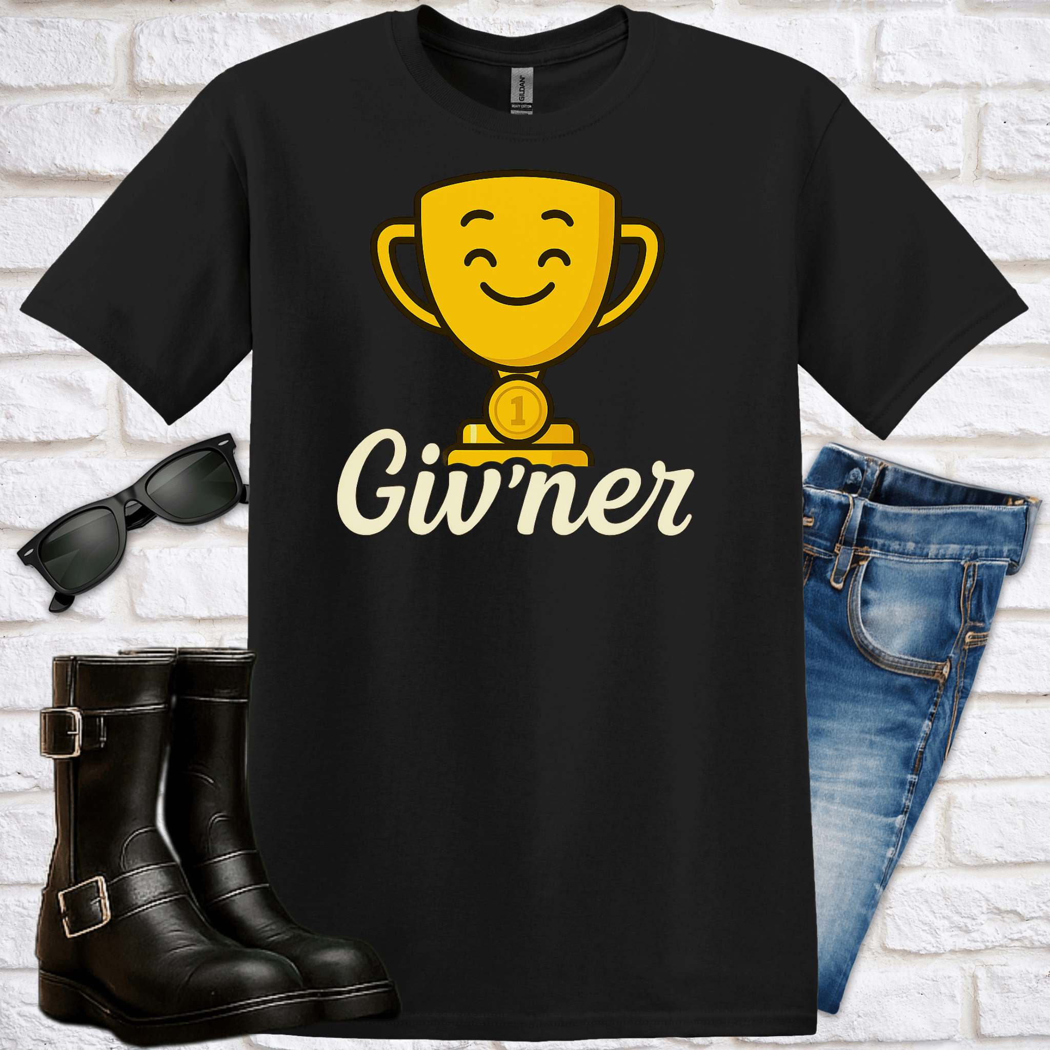 Giv'ner Trophy T-Shirt - Newfinese Please
