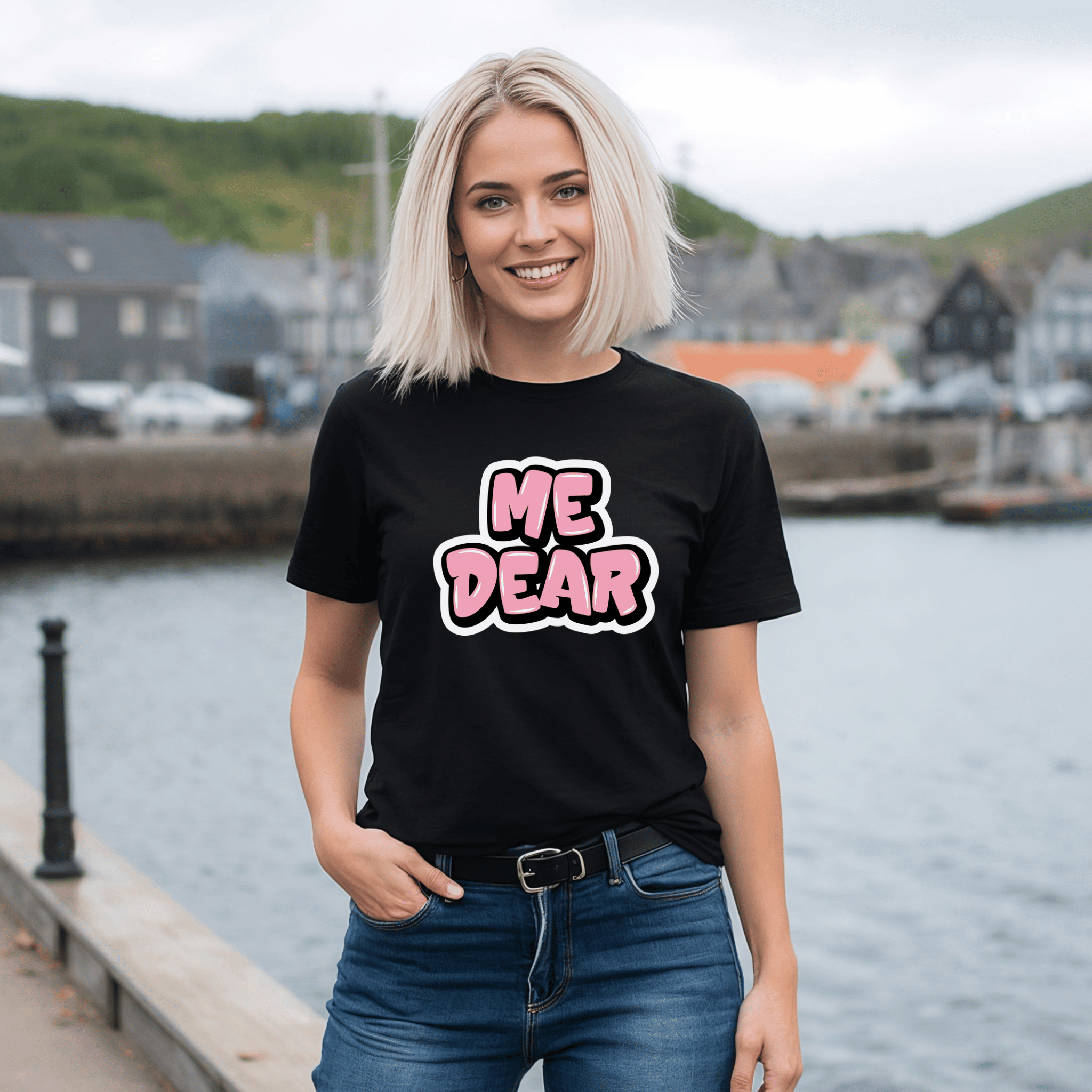 "Me Dear" Graffiti T-Shirt