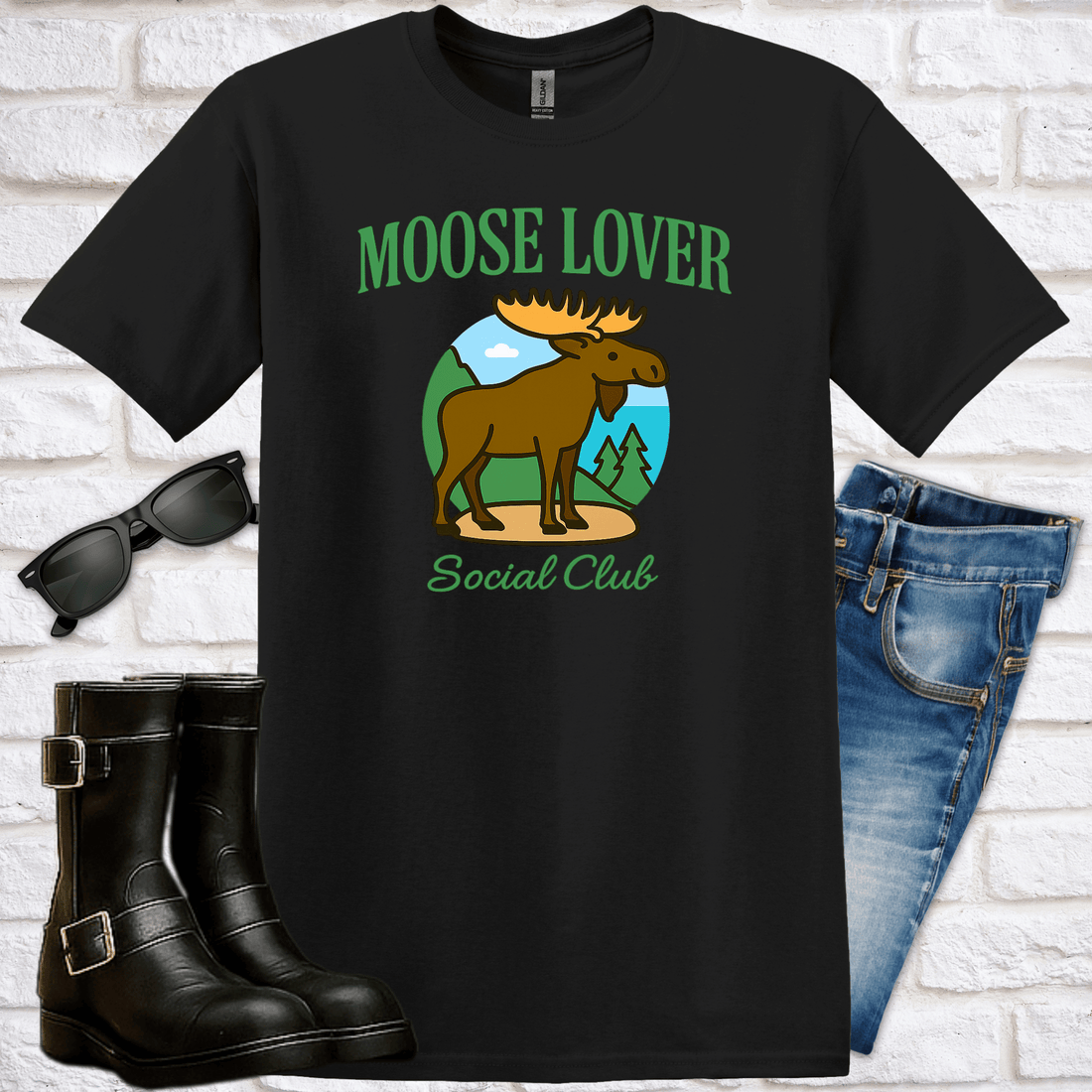 Moose Lover T-Shirt - Newfinese Please