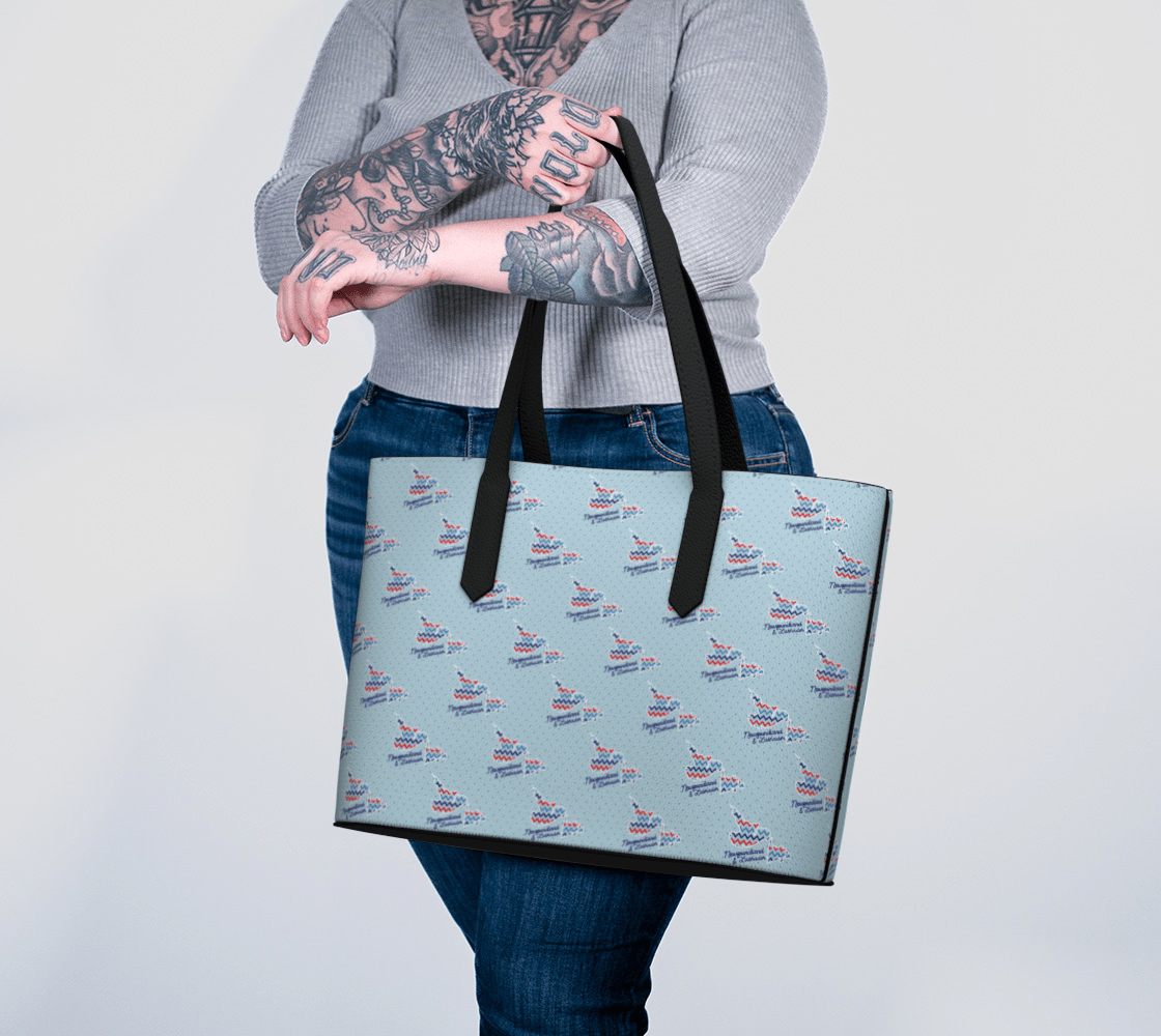 Zigzag Province Tote - Newfineseplease.ca